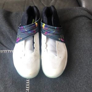 Kyrie 2 men’s sneakers